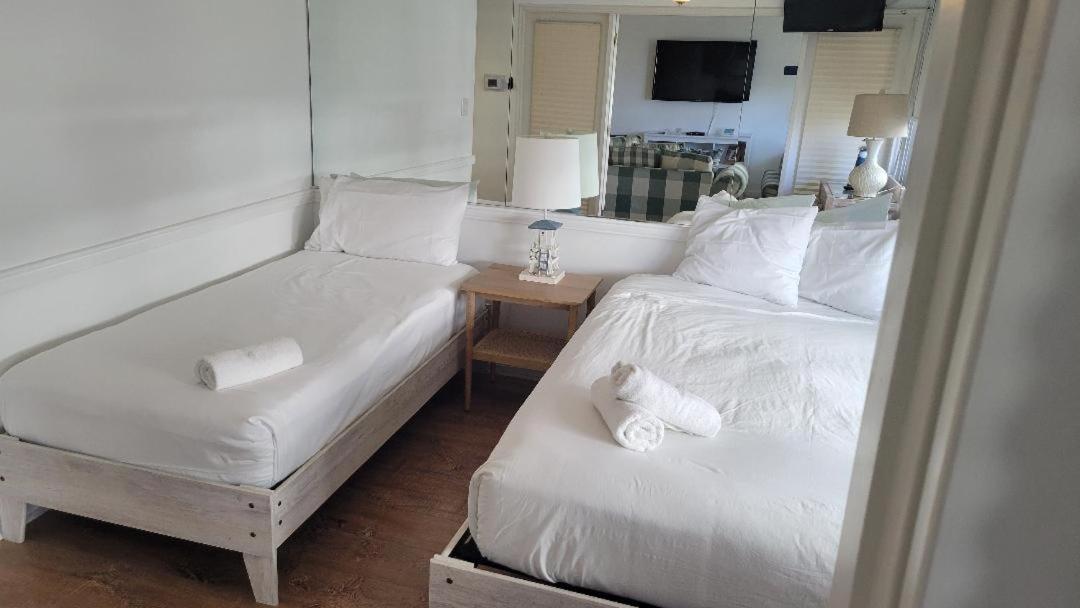 2 Bedroom 2 Bath Beachfront Condo On Miami Beach Millionaire Row 외부 사진