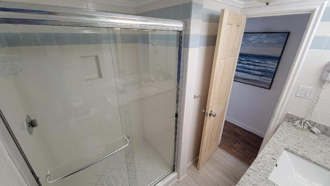 2 Bedroom 2 Bath Beachfront Condo On Miami Beach Millionaire Row 외부 사진
