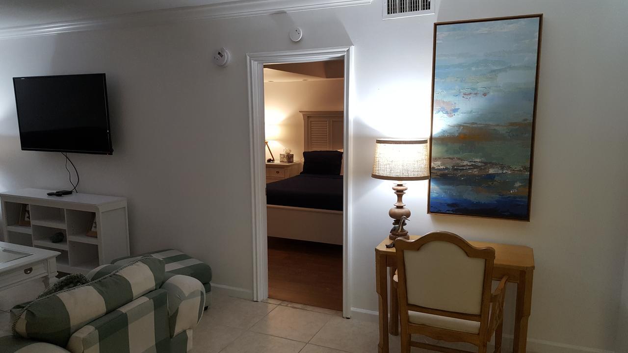 2 Bedroom 2 Bath Beachfront Condo On Miami Beach Millionaire Row 외부 사진
